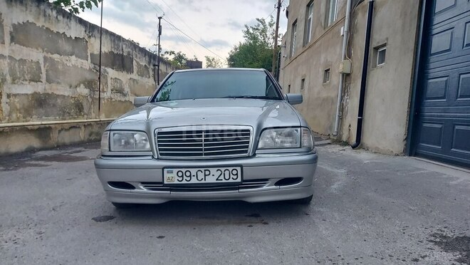 Mercedes C 240 1998, 322,454 km - 2.4 l - Bakı
