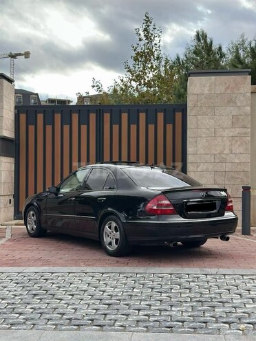 Mercedes E 320 2004, 324,000 km - 3.2 l - Bakı