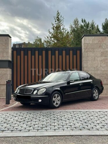Mercedes E 320 2004, 324,000 km - 3.2 l - Bakı