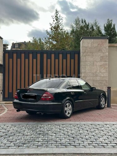 Mercedes E 320 2004, 324,000 km - 3.2 l - Bakı
