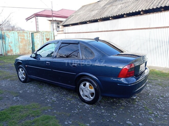 Opel Vectra 2000, 345,632 km - 1.6 л - Zaqatala
