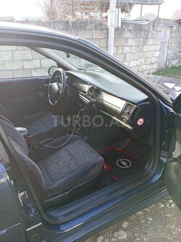 Opel Vectra 2000, 345,632 km - 1.6 л - Zaqatala