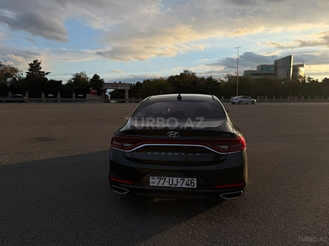 Hyundai Grandeur 2017, 252,000 km - 2.2 л - Bakı