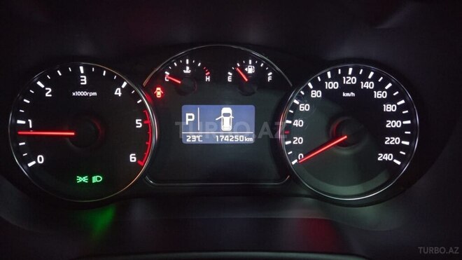 Kia Carens 2013, 174,600 km - 1.7 l - Sumqayıt
