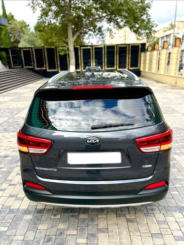 Kia Sorento 2017, 216,000 km - 2.2 л - Bakı