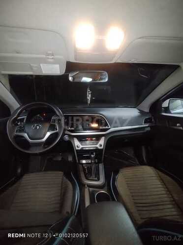 Hyundai Avante 2016, 160,000 km - 1.6 л - Salyan