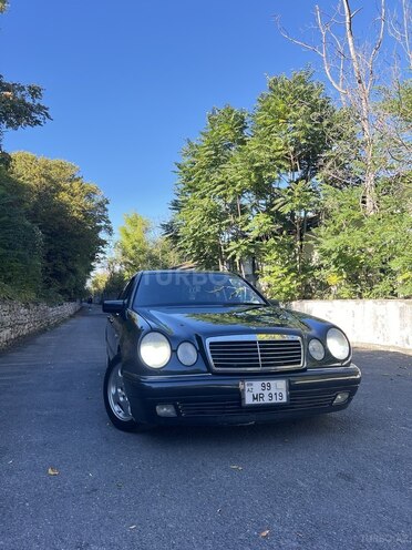 Mercedes E 320 1997, 80,000 km - 3.2 л - Şəki