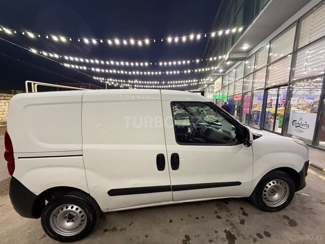 Fiat Doblo 2010, 387,745 km - 1.3 л - Bakı
