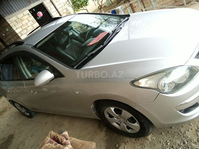 Hyundai i30 2009, 268,000 km - 1.6 l - Şirvan