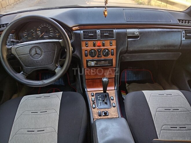 Mercedes E 230 1997, 356,450 km - 2.3 l - Sumqayıt