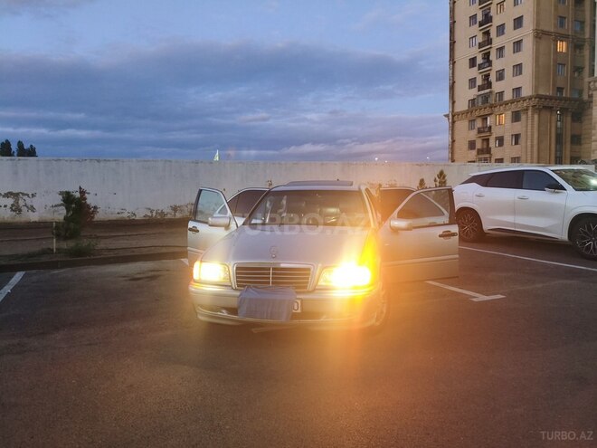 Mercedes C 230 1999, 298,211 km - 2.3 л - Bakı