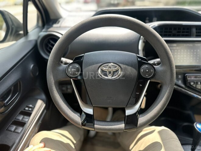 Toyota Aqua 2020, 28,500 km - 1.5 л - Bakı
