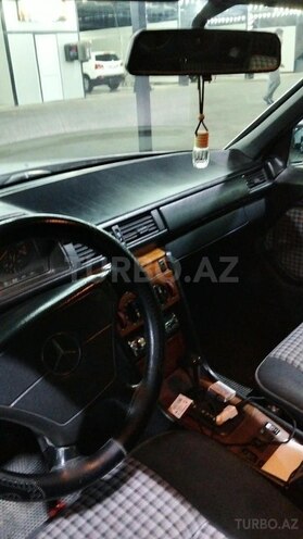 Mercedes 220 E 1993, 480,000 km - 2.2 л - Bakı