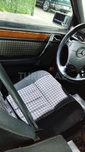 Mercedes 220 E 1993, 480,000 km - 2.2 л - Bakı