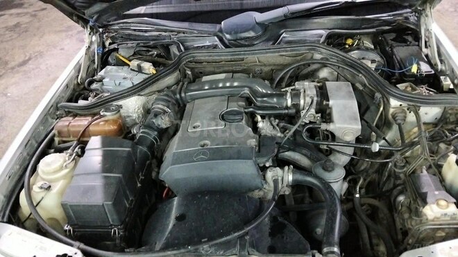 Mercedes 220 E 1993, 480,000 km - 2.2 л - Bakı