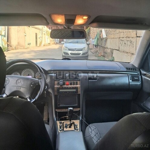 Mercedes E 270 2001, 470,000 km - 2.7 l - Bakı