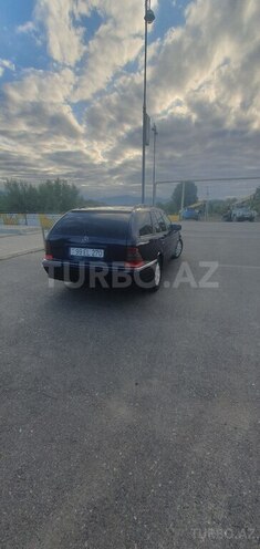 Mercedes C 200 1998, 683,438 km - 2.0 л - Qazax