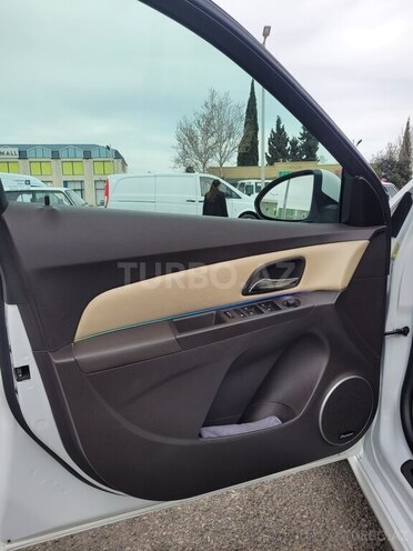 Chevrolet Cruze 2015, 175,000 km - 1.4 л - Şəmkir