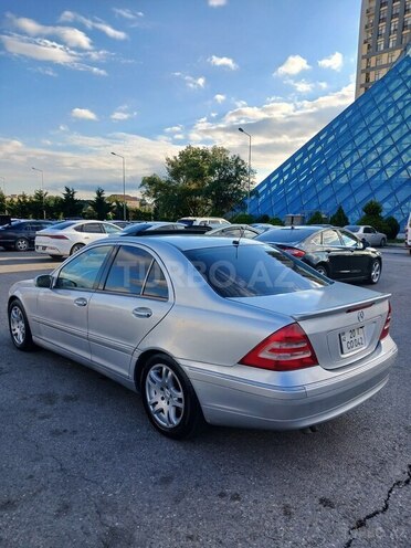 Mercedes C 240 2000, 352,698 km - 2.6 л - Bakı