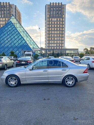 Mercedes C 240 2000, 352,698 km - 2.6 л - Bakı