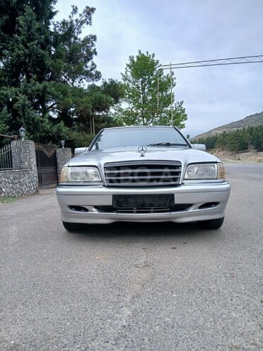 Mercedes C 220 1998, 253,698 km - 2.2 l - Tovuz