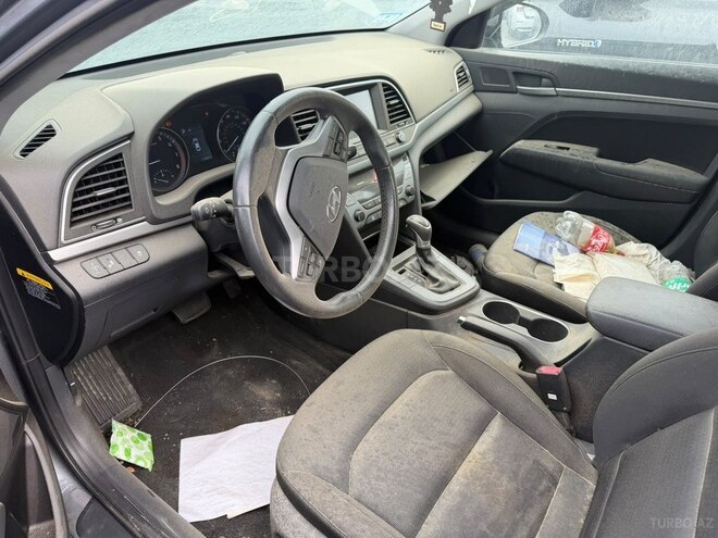 Hyundai Elantra 2017, 130,000 km - 2.0 l - Bakı