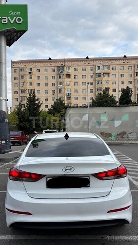 Hyundai Elantra 2018, 155,667 km - 2.0 л - Sumqayıt