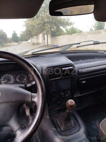GAZ 31105 2006, 137,000 km - 2.3 л - Bakı