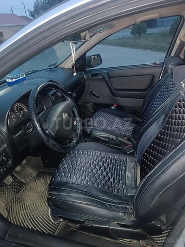Opel Astra 2005, 400,000 km - 1.4 l - Bakı