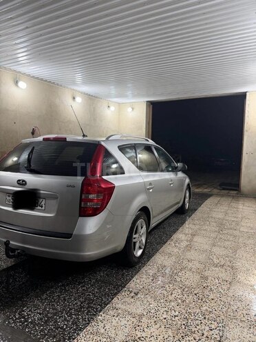 Kia  2008, 295,000 km - 1.6 l - Bakı