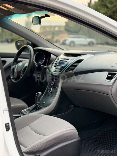 Hyundai Elantra 2014, 287,199 km - 1.8 l - İmişli