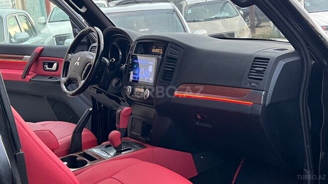 Mitsubishi Pajero 2006, 270,000 km - 3.0 л - Sumqayıt