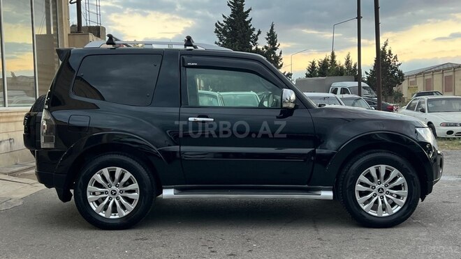 Mitsubishi Pajero 2006, 270,000 km - 3.0 л - Sumqayıt