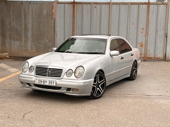 Mercedes E 220 1998, 308,000 km - 2.2 л - Sumqayıt