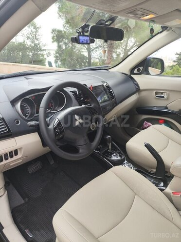 Mitsubishi Outlander 2008, 237,000 km - 3.0 l - Bakı