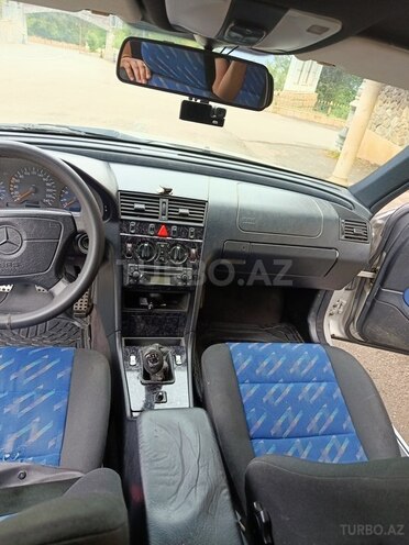 Mercedes C 180 1997, 458,718 km - 1.8 л - Lerik