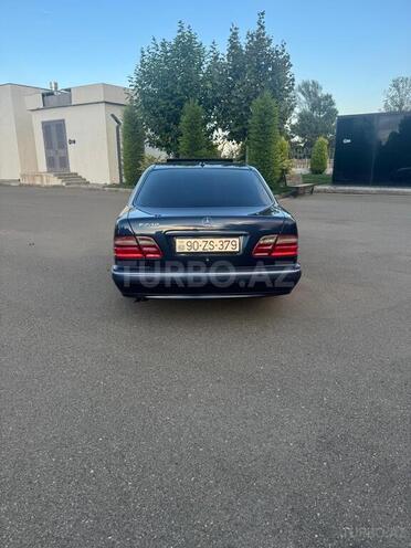 Mercedes E 240 1999, 235,469 km - 2.4 л - Tovuz