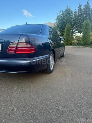 Mercedes E 240 1999, 235,469 km - 2.4 л - Tovuz