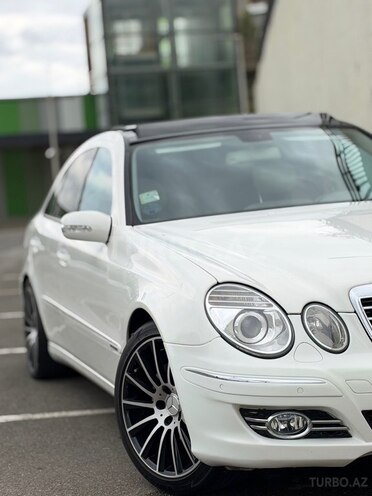 Mercedes E 240 2004, 208,000 km - 2.6 l - Bakı
