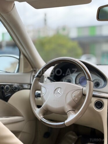 Mercedes E 240 2004, 208,000 km - 2.6 l - Bakı