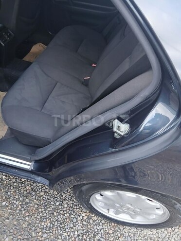 Mercedes E 240 1999, 243,000 km - 2.4 l - Cəlilabad
