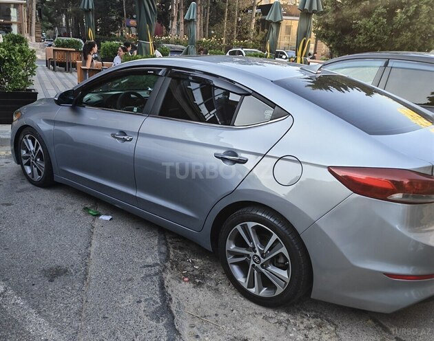 Hyundai Elantra 2017, 178,637 km - 2.0 л - Sumqayıt