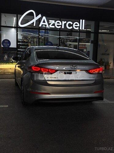 Hyundai Elantra 2017, 178,637 km - 2.0 л - Sumqayıt