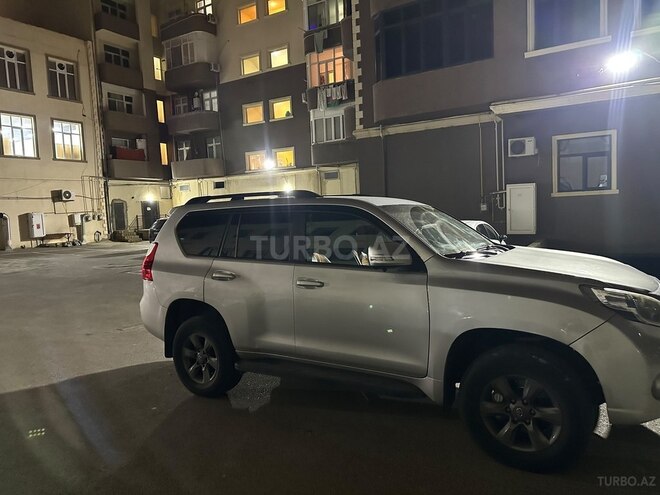 Toyota Land Cruiser Prado 2010, 232,000 km - 2.7 л - Sumqayıt