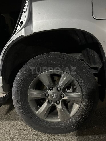 Toyota Land Cruiser Prado 2010, 232,000 km - 2.7 л - Sumqayıt