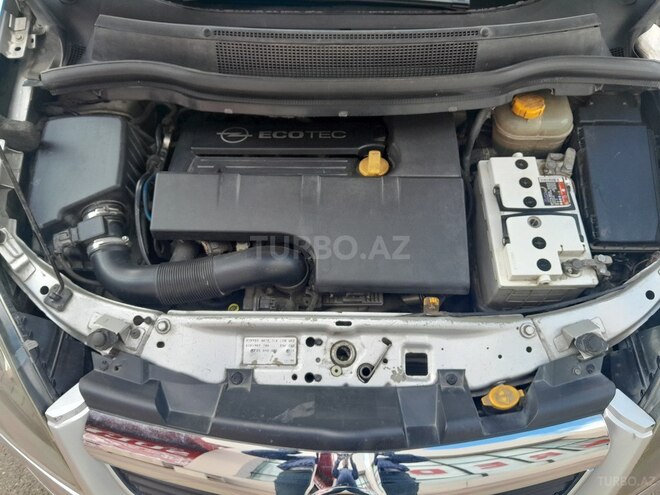 Opel Zafira 2006, 357,031 km - 2.2 л - Mingəçevir