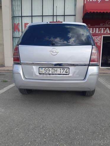 Opel Zafira 2006, 357,031 km - 2.2 л - Mingəçevir