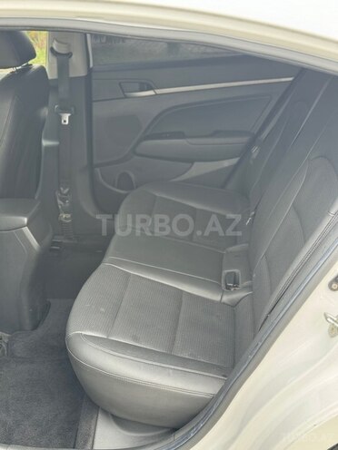 Hyundai Avante 2017, 83,000 km - 1.6 l - Bakı
