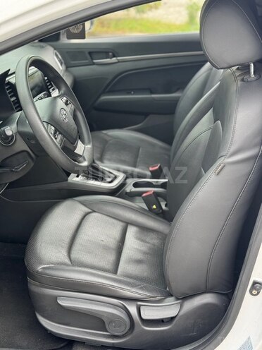 Hyundai Avante 2017, 83,000 km - 1.6 l - Bakı