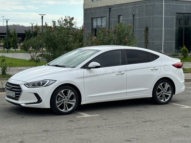 Hyundai Avante 2017, 83,000 km - 1.6 l - Bakı